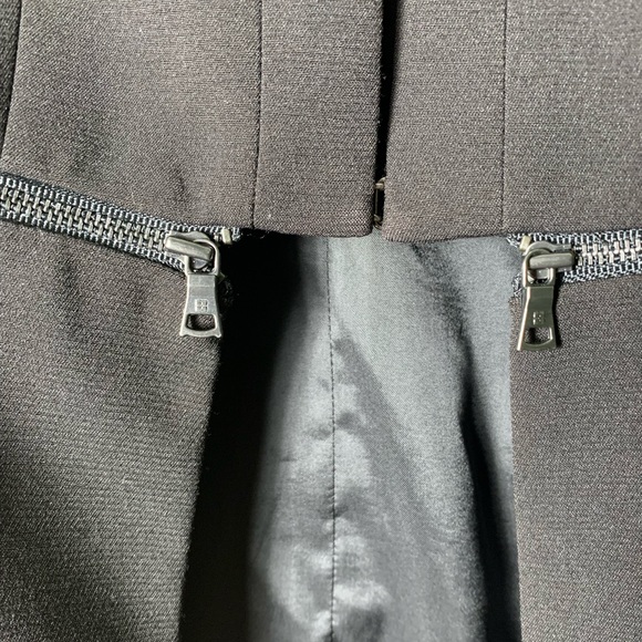 BCBGMAXAZRIA | Derek Zip Detail Blazer - XS - Picture 4 of 7
